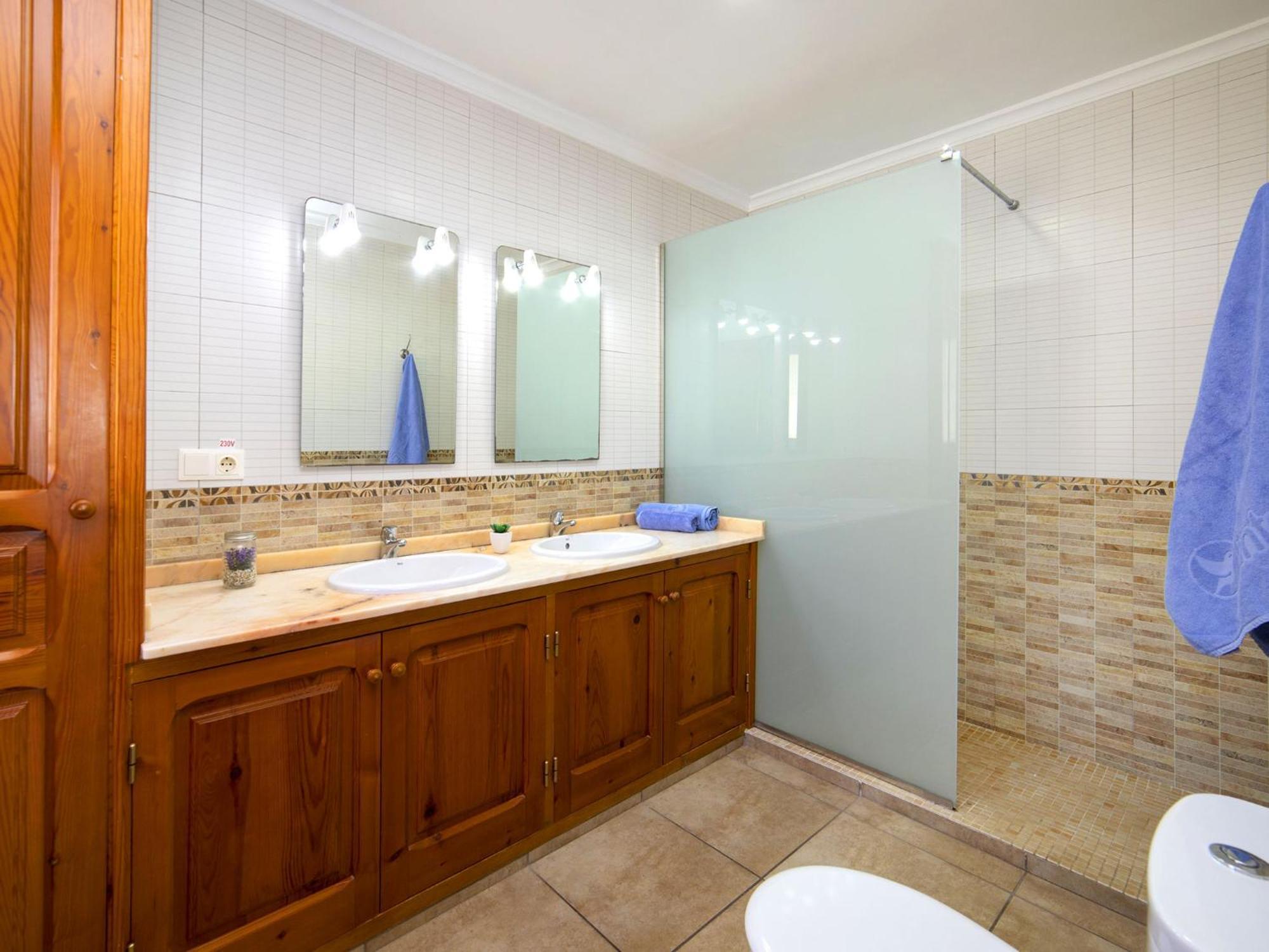 Enrique By Interhome Villa